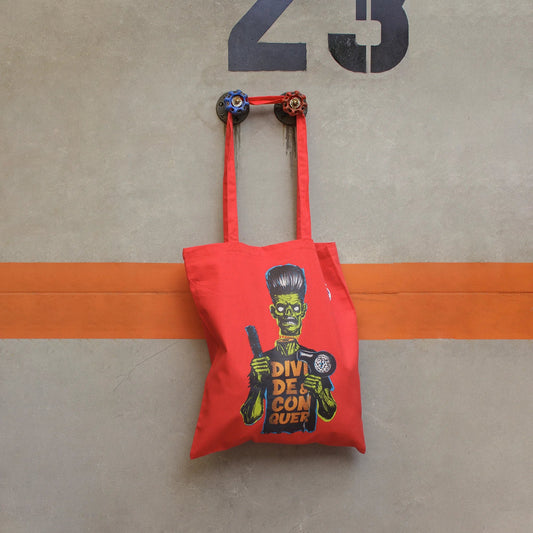 Tote Bag Zombi · Hecha a mano · Tirada numerada · Color rojo
